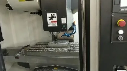 3축 4축 5축 CNC 밀링 머신 선반 공작 기계 수직 기계 Vmc850 머시닝 센터 CNC 수직 머시닝 CNC 머시닝 센터